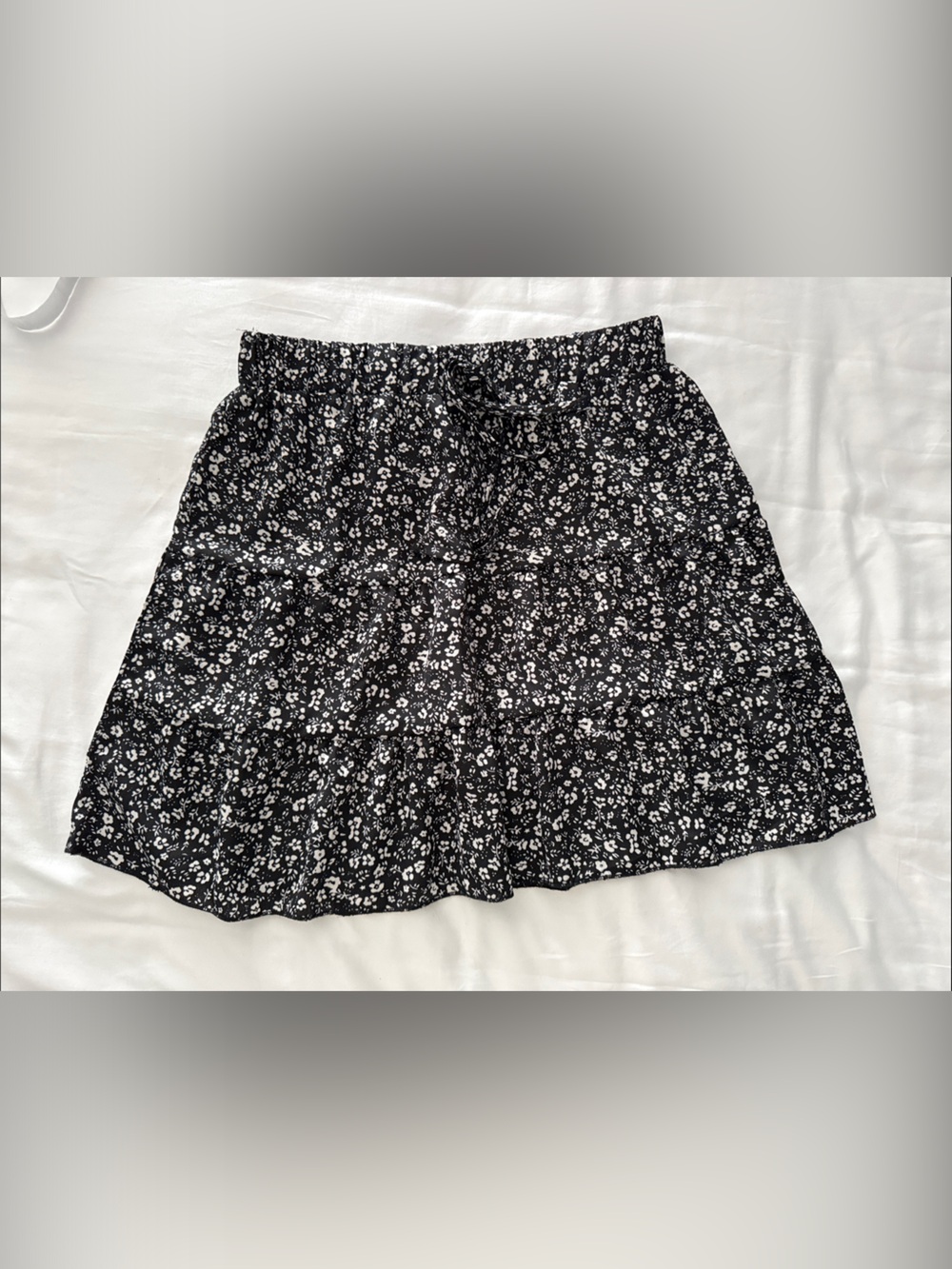 SHEIN Black Floral Mini Skirt